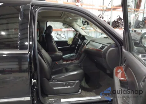 2007 Cadillac Escalade Esv Standard z USA, uszkodzony, nr VIN 1GYFK66867R262853